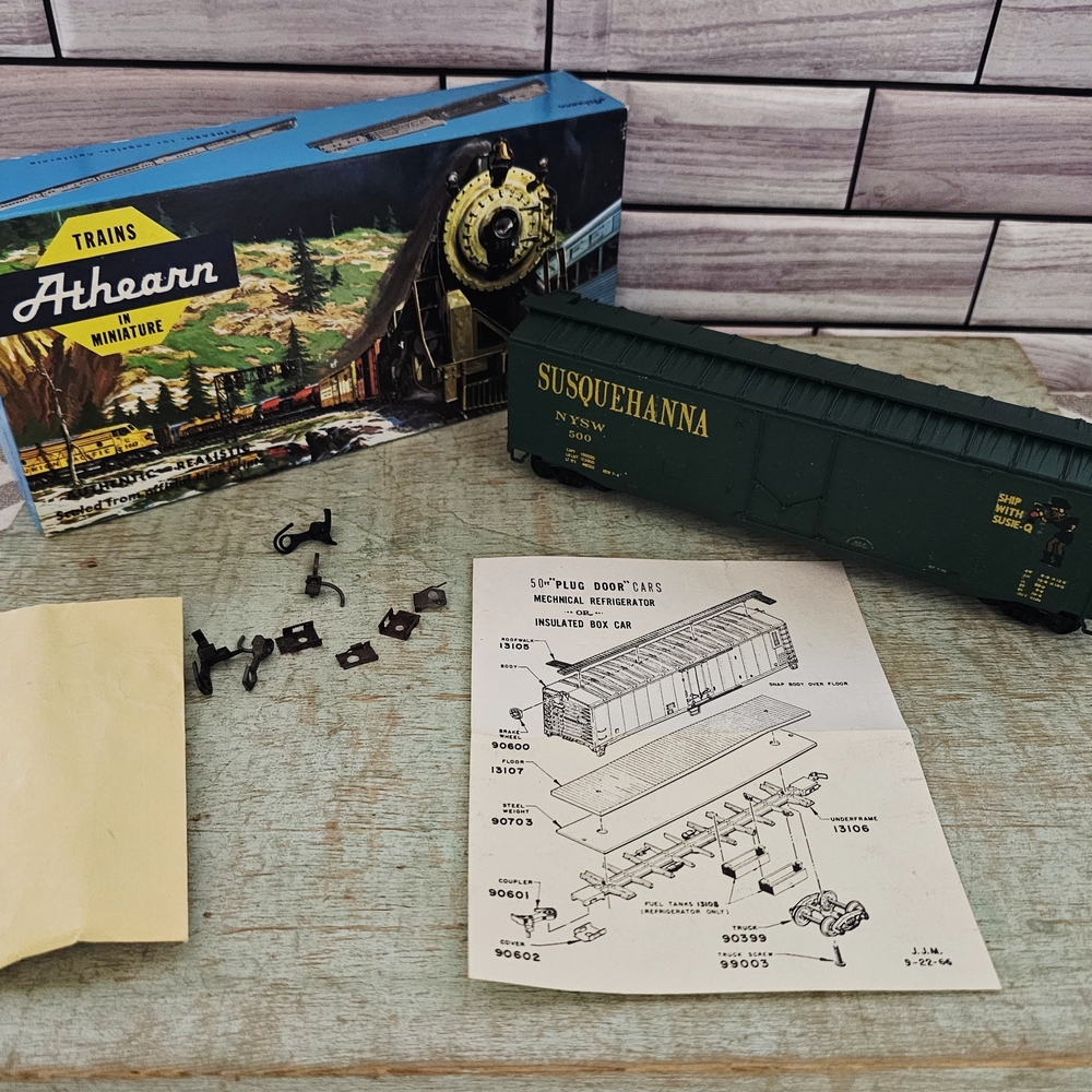 Athearn HO Scale Susquehanna Susie-Q NYSW #500 50ft Plug Door Boxcar